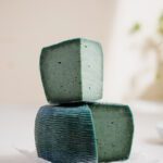 Formaggio Vaccino alla Spirulina di Barone Macrì